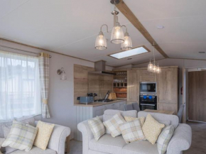 Pinewoods Beach Luxe no.3 – dog friendly